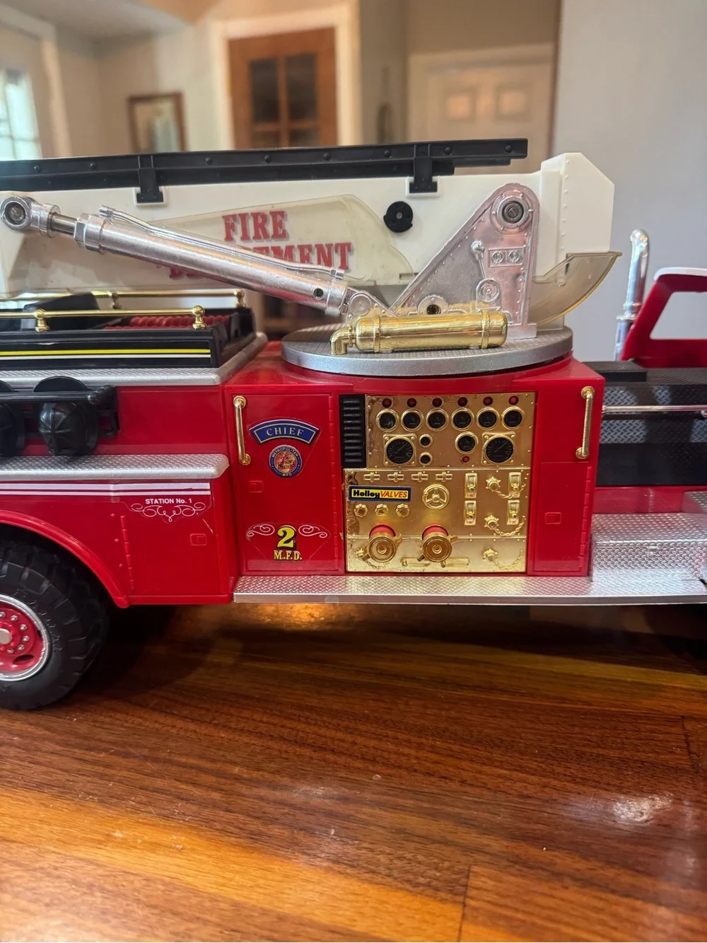 Vtg New Bright Wire Remote Control Metro Fire Truck 1990  Vintage Works 26.6
